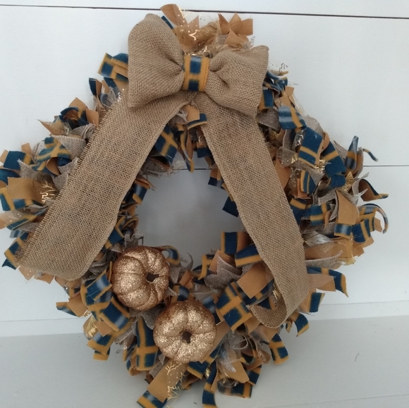 Fall Themed Wreath - Picture 2 of 6